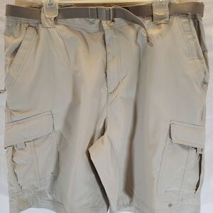 Columbia Omniwick Men's Tan Cargo Shorts with Belt Sz XL
